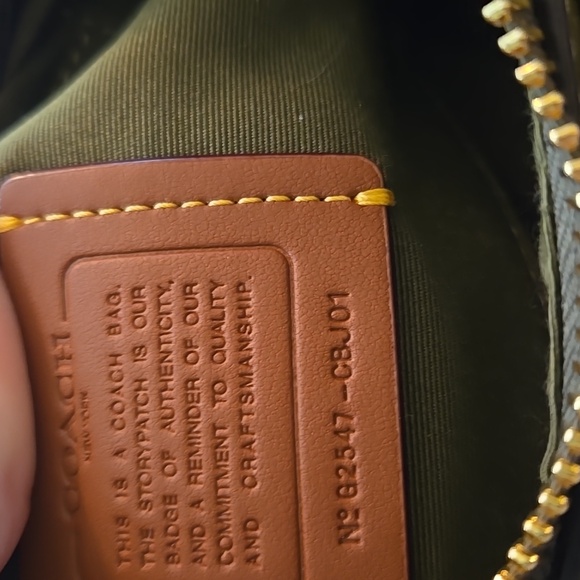 Ashton Bag,  EUC, Olive With Gold Hardware - Picture 10 of 11